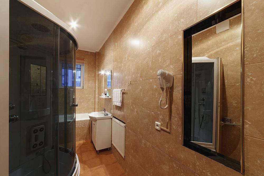 Centreville Apartments Ивано-Франкивск Екстериор снимка
